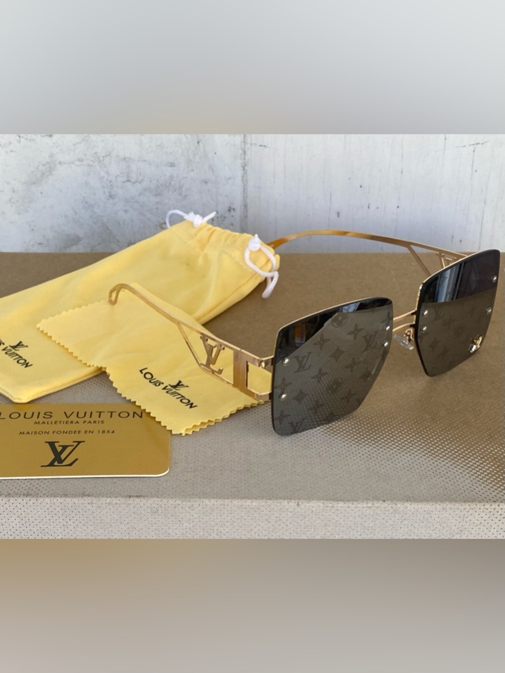 Designer Gold Frame holographic Sunglasses